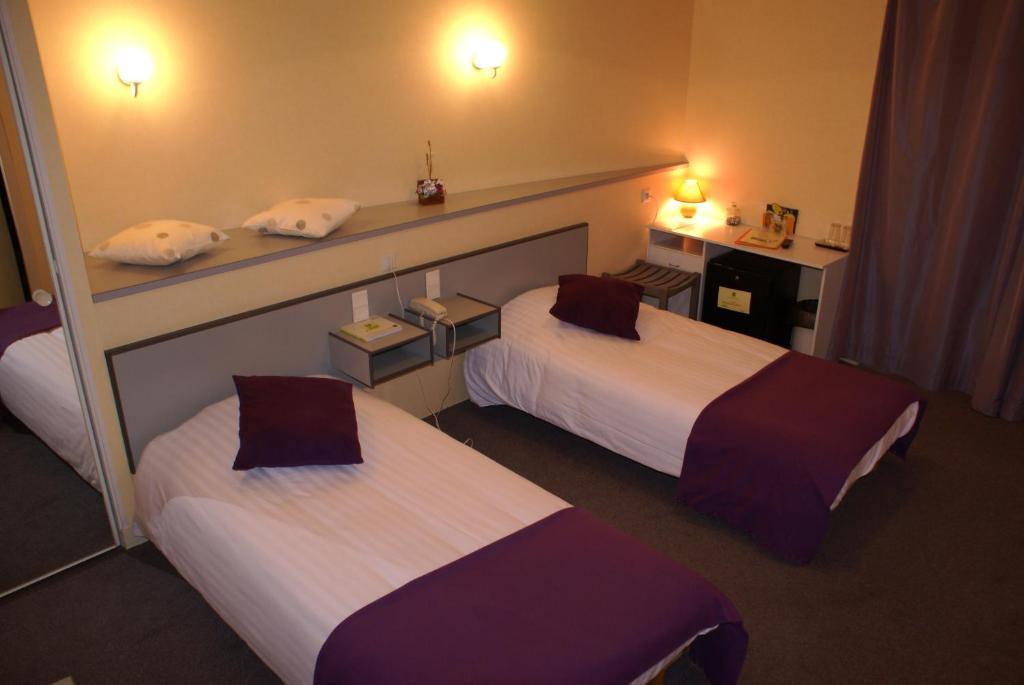 Logis Hotel Restaurant Le Vedaquais Vaas Room photo